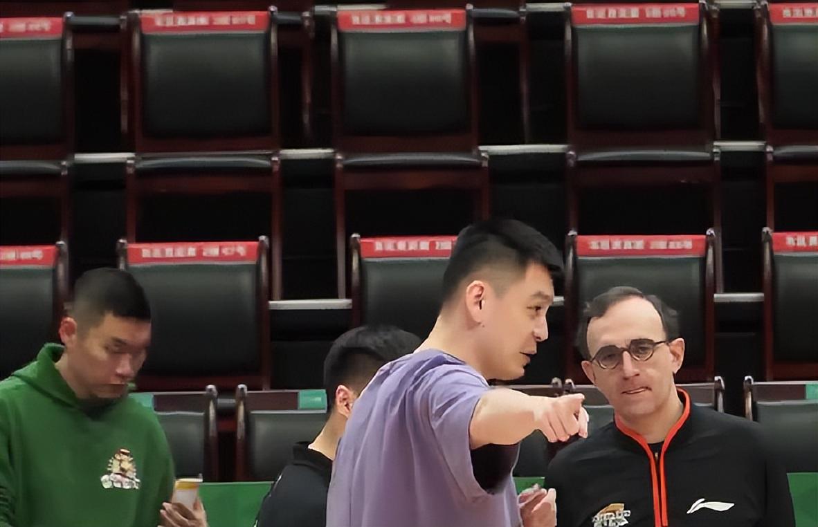 皇马新援带不动费兰，亚马尔无力救主，27射0球，西班牙爆大冷